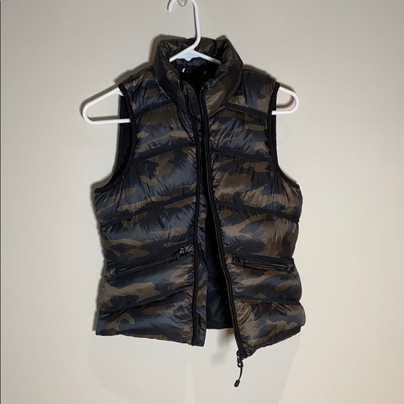blanc noir Jackets & Blazers - Blanc Noir puffy vest, size xs. Black and olive